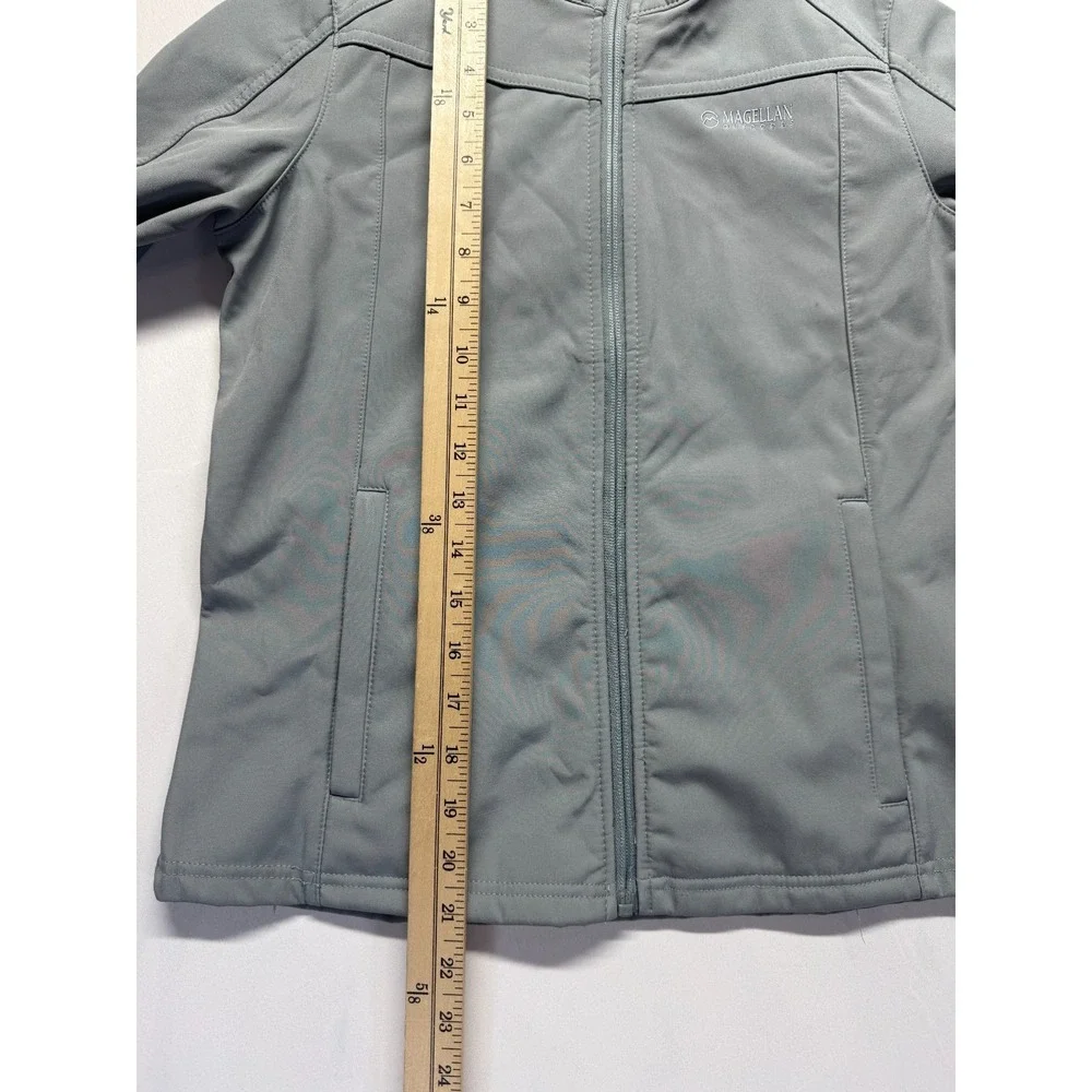 Magellan Outdoor Softshell Jacket Girls Large Gray Logo Faux Fur‎ Lined Full Zip